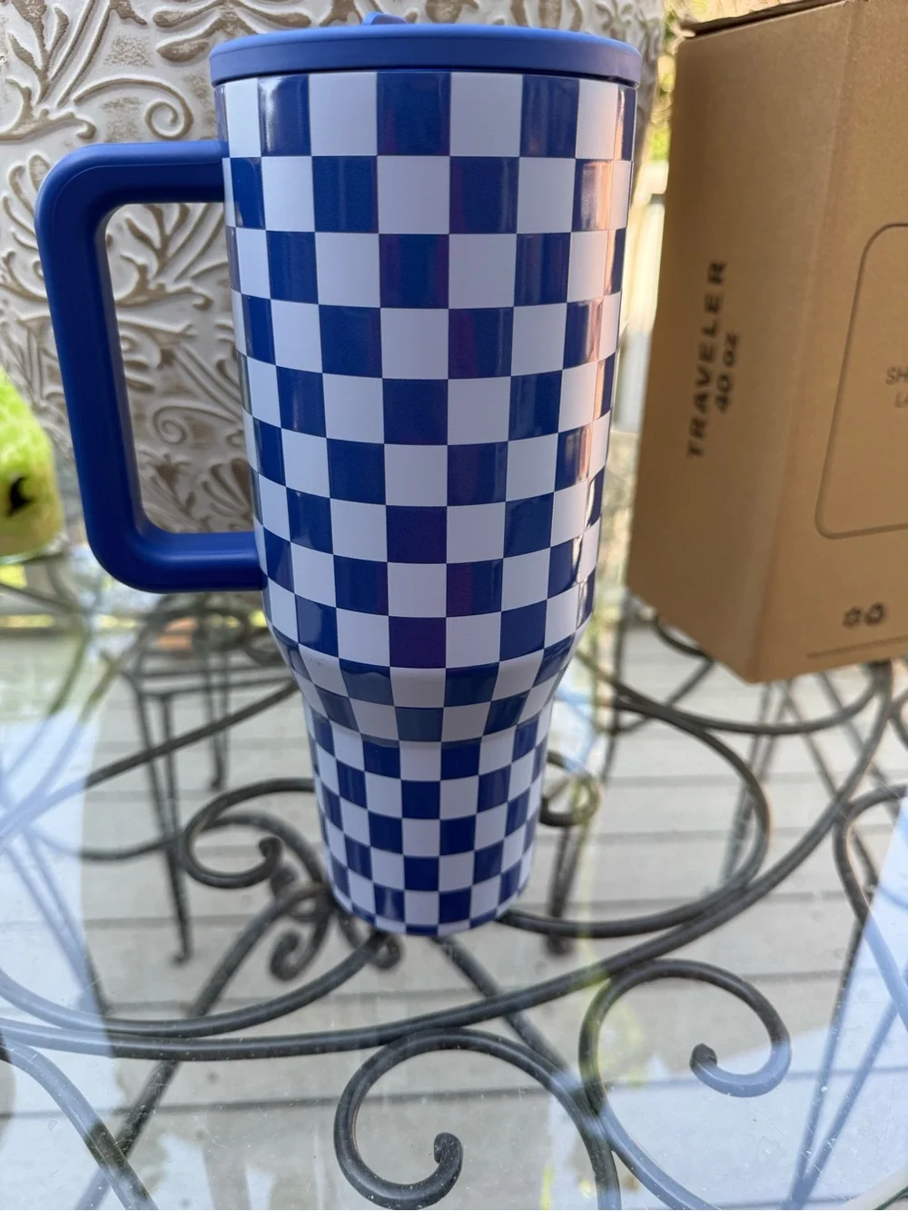 HydroJug 40 oz Blue Checkers Traveler BNWT DSG Exculsive has flaw in back